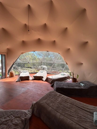 Domos geodésicos · Glamping de montaña